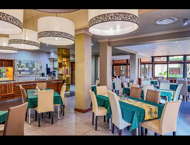 1 BEDROOM APARTMENT FOR SALE IN NEWLANDS